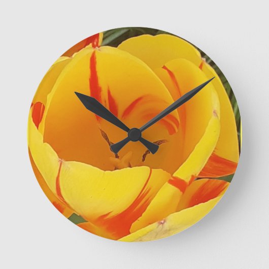 Yellow Tulip Clock Runde Wanduhr (Vorderseite)