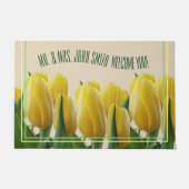 Yellow Tulip Garden Fußmatte (Vorderseite)