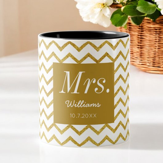 Yellow White Zickzack Chic Mrs. Wedding Zweifarbige Tasse
