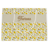 Yellow Wildflowers Pattern Monogram Name Große Geschenktüte (Vorderseite)
