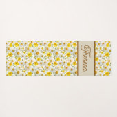 Yellow Wildflowers Pattern Monogram Name Yogamatte (Rückseite (Horizontal))