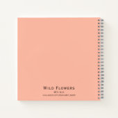 Yellow Wingstem Blume auf Rose Bud Spiral Notebook Notizblock (Rückseite)