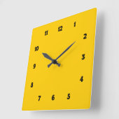 Yellow with Numbers Quadratische Wanduhr (Winkel)