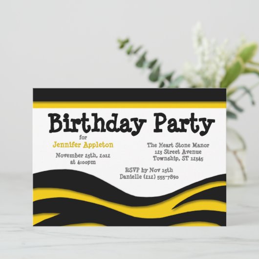 Yellow Zebra Print Waves Birthday Einladungen (Stehend Vorderseite)