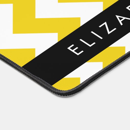 Yellow Zigzag, gelb Zickzack, Ihr Name Schreibtischunterlage (Ecke)