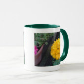Yellow Zinnia Tasse (VorderseiteRechts)