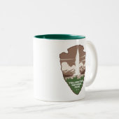 Yellowstone National Park Old Faithful Arrowhead Zweifarbige Tasse (VorderseiteRechts)