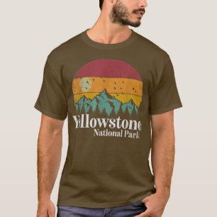 Yellowstone Nationalpark Berge Retro Wandern C T-Shirt