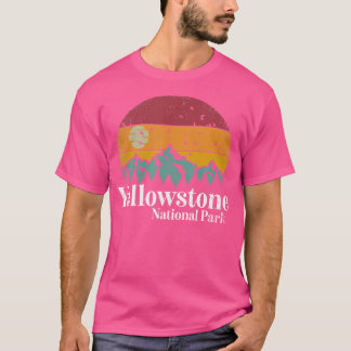 Yellowstone Nationalpark Berge Retro Wandern C T-Shirt
