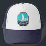 Yellowstone Nationalpark Burg Geyser Vintag Truckerkappe<br><div class="desc">Yellowstone Wald Vektorgrafik Design. Der Park verfügt über dramatische Schluchten,  alpine Flüsse,  üppige Wälder,  heiße Quellen und wilde Geysire,  einschließlich seiner berühmtesten,  Alten Treue.</div>