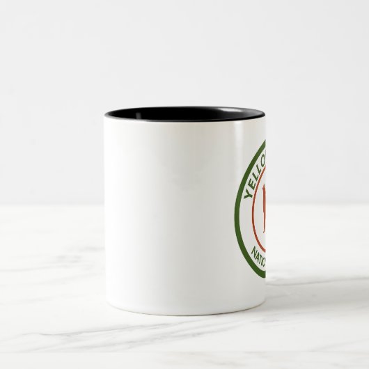 Yellowstone Nationalpark Wolf Zweifarbige Tasse (Mittel)