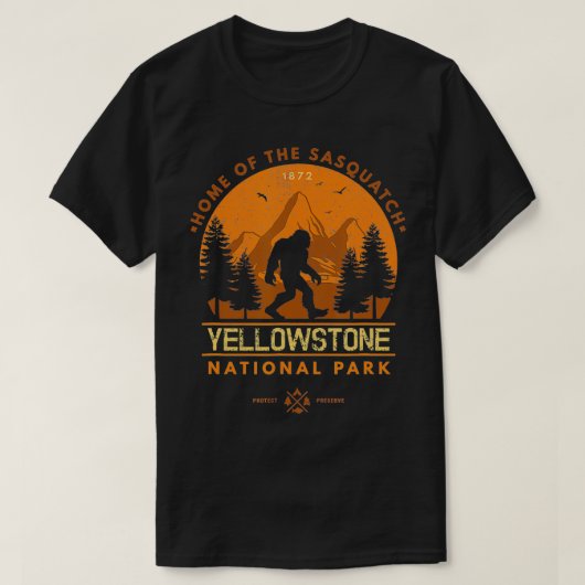 Yellowstone Wilderness Wyoming Sasquatch T-Shirt (Design vorne)