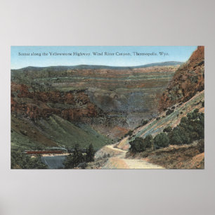 Yellowstone, WY - Yellowstone-Landstraße und Wind Poster