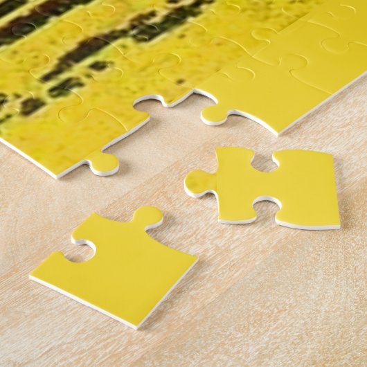Yellowville-Häuser und -Zuhause und Wasserturm Puzzle (Seite)