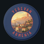 Yerevan Armenia Retro Distressed Circle Magnet<br><div class="desc">Yerevan Retro Vektor Reise Design. Jerewan,  die armenische Hauptstadt,  ist von einer großen sowjetischen Architektur geprägt.</div>