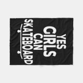 Yes Girls Can Skateboard - Funny Skateboarding Fleecedecke (Vorderseite (Horizontal))