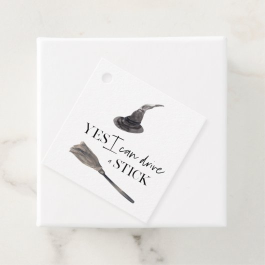 Yes I Can Drive A Stick Fun Happy Halloween Geschenkanhänger (Beispiel)