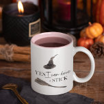 Yes I Can Drive A Stick Fun Happy Halloween Zweifarbige Tasse<br><div class="desc">Yes I Can Drive A Stick Fun Happy Halloween</div>
