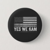 Yes We Kam 2024 American Flag Button (Vorderseite)