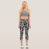 YGA YOGA MEDITATION MONOCHROME TYPOGRAPHIE CAPRI LEGGINGS (Vorderseite)