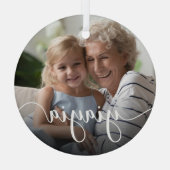 Yiayia Grandma Script Overlay Ornament Aus Glas (Rückseite)