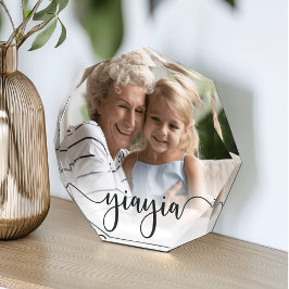 Yiayia | Oma Script Overlay Fotoblock