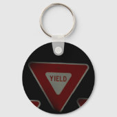 YIELD - Schlüsselanhänger (Vorderseite)