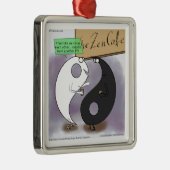 Yin Meets Yang Zen Funny Silbernes Ornament (Rechts)