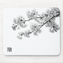 Yin Sakura Mauspad
