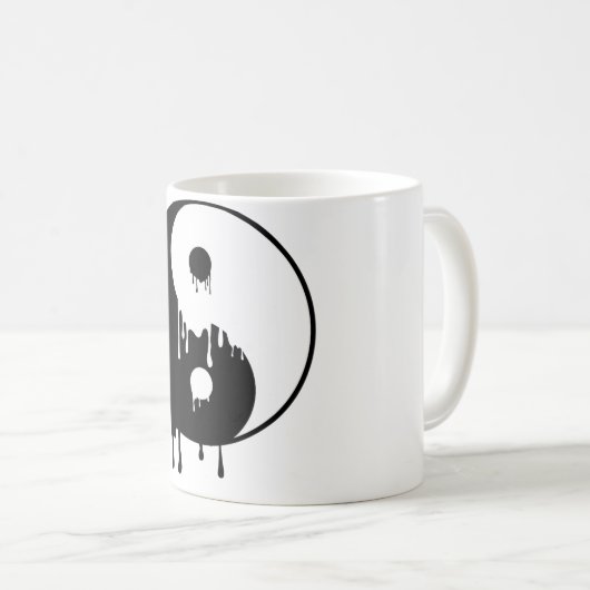 Yin und Yang Schwarz-weißer Paint Melting Drops Br Kaffeetasse (VorderseiteRechts)