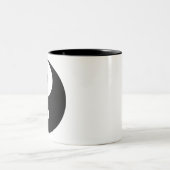 YIN UND YANG-Symbol Zweifarbige Tasse (Mittel)