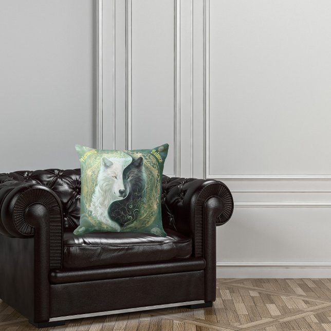 Yin und Yang Wolves Kissen (Von Creator hochgeladen)