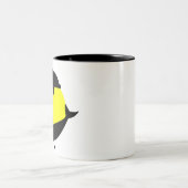 Yin Yand niedliche Delfine auf der Sonne Zweifarbige Tasse (Mittel)