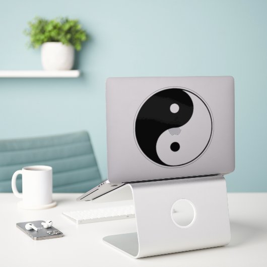 Yin Yang Aufkleber (Laptop auf Schreibtisch)