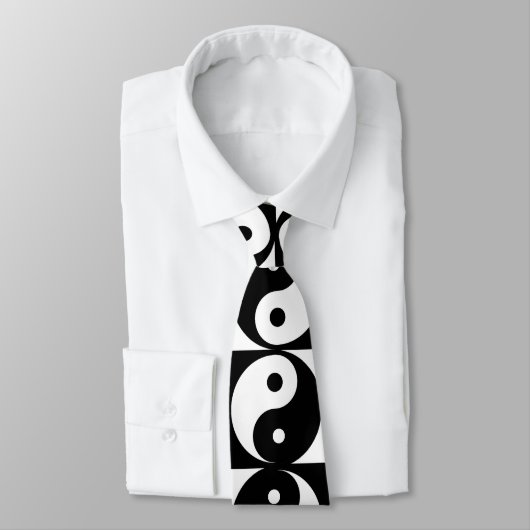 Yin Yang Black und White Novelty Neck Tie Krawatte (Gebunden)