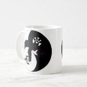 Yin Yang Cat and Dog - Harmonisches Pet Design Kaffeetasse (Vorderseite Links)