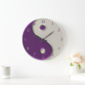 Yin Yang Clock in Purple and While Große Wanduhr (Zuhause)