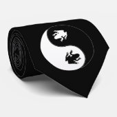 Yin Yang Frosch Krawatte (Gerollt)