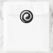 Yin Yang Harmony in Motion Schwarz-weiß Spiral Runder Aufkleber (Tasche)