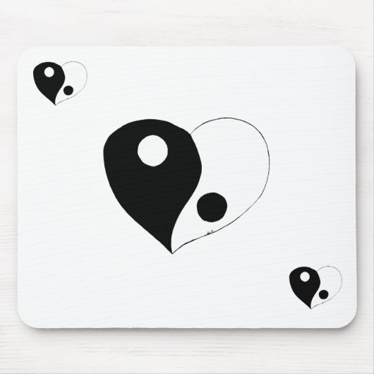 Yin Yang Heart (B/W) Mousepad (Vorne)