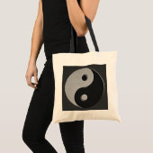 Yin Yang in Carbon Fibre Print Style Tragetasche (Vorderseite (Produkt))