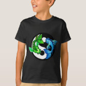 Yin-Yang Koi Design T-Shirt (Vorderseite)