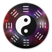 Yin Yang mit Bagua Trigram Symbols I-Ching Cerami Keramikknauf (Vorderseite)
