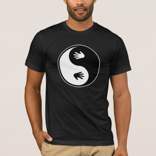 Yin Yang mit HandT - Shirt (Vorderseite)