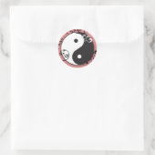 Yin-Yang mit Scrollen Runder Aufkleber (Tasche)
