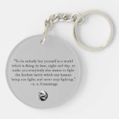 Yin Yang mit Zitat von Cummings Schlüsselanhänger (Rückseite)