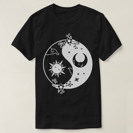 Yin Yang Occult Sun & Moon Black & White T-Shirt (Design vorne)
