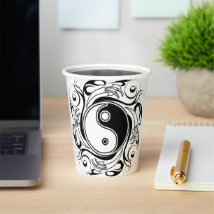 Yin & Yang Symbol Black and White Tattoo Style Pappbecher