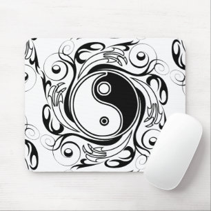 Yin & Yang Symbol Schwarz-Weiß-Tätowierstil Mousepad