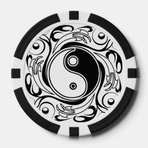 Yin & Yang-Symbol Schwarz-Weiß-Tätowierungsstil Pokerchips
